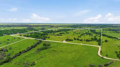 000 Road 25, Longton, KS 67352