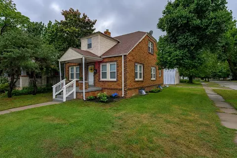 1301 S Greenwood Ave, Wichita, KS 67211