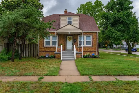 1301 S Greenwood Ave, Wichita, KS 67211