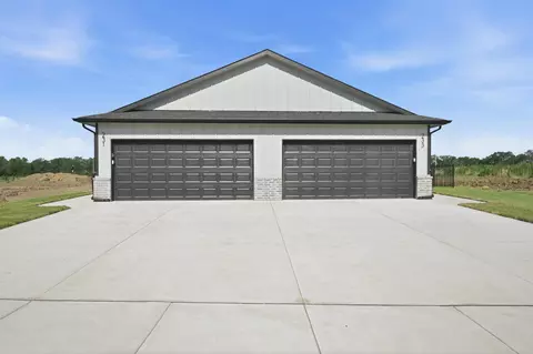 231 N Mendocino Ct, Goddard, KS 67052
