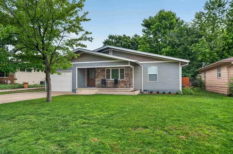 1606 Edgemoor St, El Dorado, KS 67042
