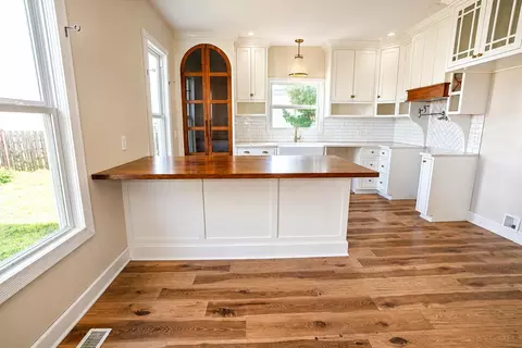 Kitchen - 502 E 10th, Winfield, KS 67156 photo 1 of 2