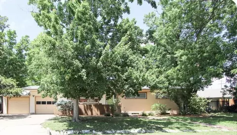 4 Cedar Dr, Newton, KS 67114