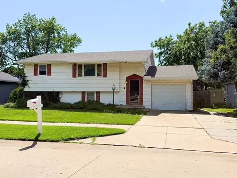 2644 E Ray Ave, Salina, KS 67401