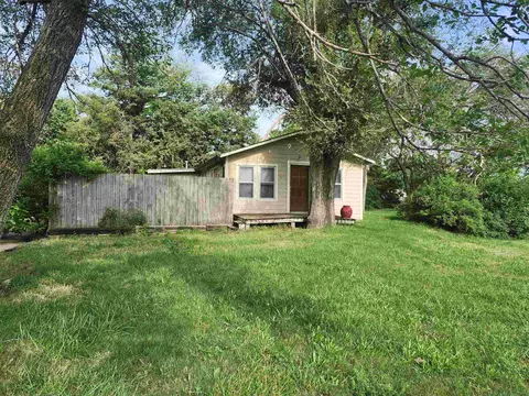 4223 W Zoo Blvd, Wichita, KS 67212
