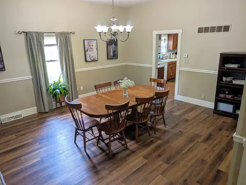 Dining - 205 E 4th St, Solomon, KS 67480 photo 1 of 2