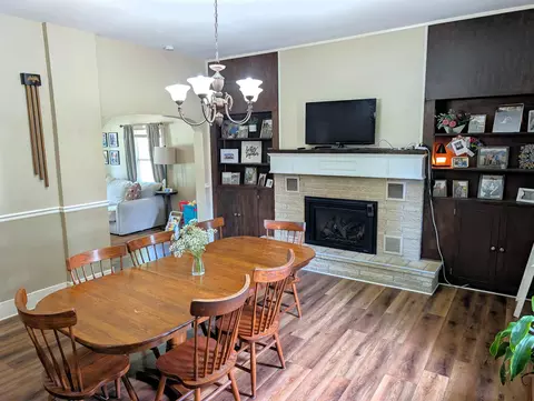 Dining - 205 E 4th St, Solomon, KS 67480 photo 2 of 2