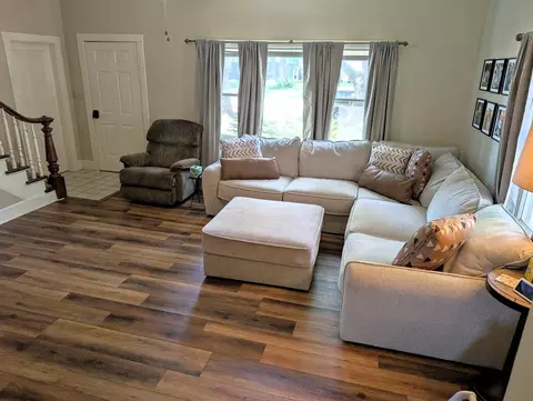 Living - 205 E 4th St, Solomon, KS 67480 photo 2 of 2