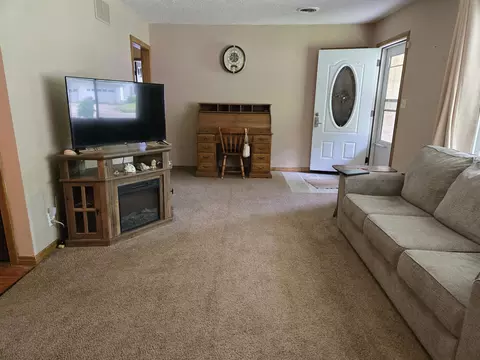 1816 E 20th Ave, Winfield, KS 67156