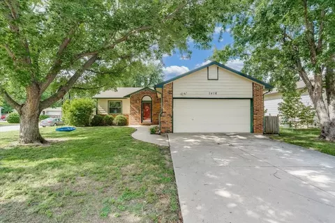 2456 N Ridgewood Ct, Wichita, KS 67220