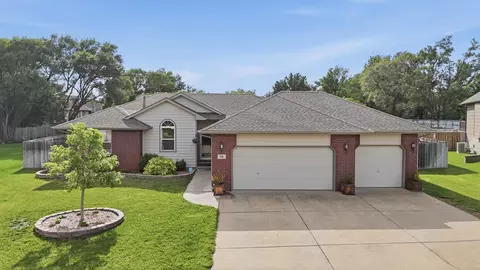 941 S Sandalwood, Wichita, KS 67230