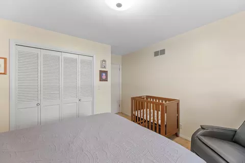 Bedroom - 910 W 4th St, Halstead, KS 67056 photo 6 of 8