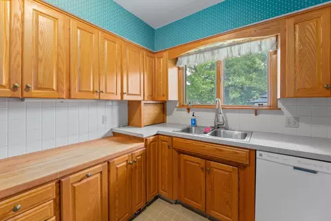 Kitchen - 910 W 4th St, Halstead, KS 67056 photo 3 of 4
