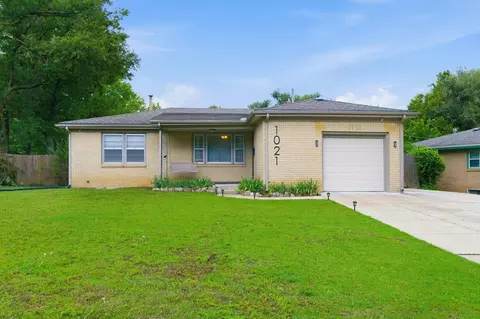 1021 S Wicker St, Wichita, KS 67207
