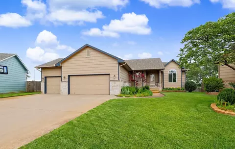 2353 S Milstead Ct, Wichita, KS 67209