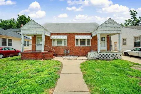 221 Baker St #223 BAKER ST, Salina, KS 67401