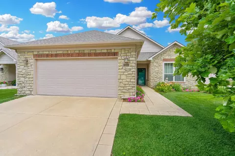 9636 W Village Pl, Maize, KS 67101