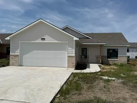 5115 N Toben Ct, Bel Aire, KS 67226