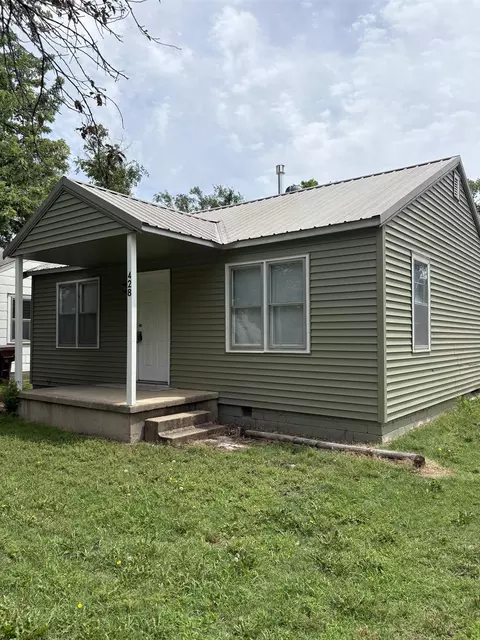 428 N Clayton Ave, Wichita, KS 67203