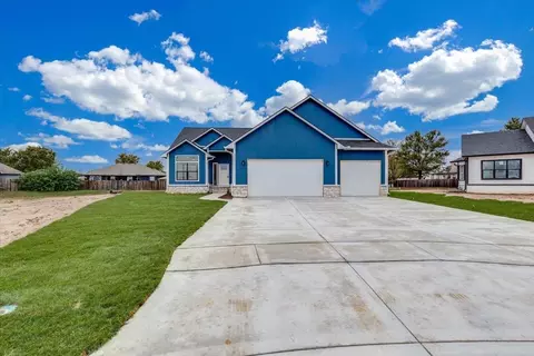 415 S Stoney Creek St, Clearwater, KS 67026