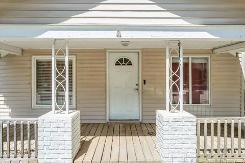 Exterior - 513 S 1st Ave, Mulvane, KS 67110 photo 2 of 7