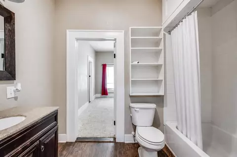 Bath - 513 S 1st Ave, Mulvane, KS 67110 photo 2 of 3