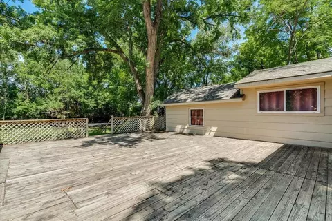 Exterior - 513 S 1st Ave, Mulvane, KS 67110 photo 3 of 7