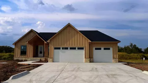 2812 E Kay St, Derby, KS 67037