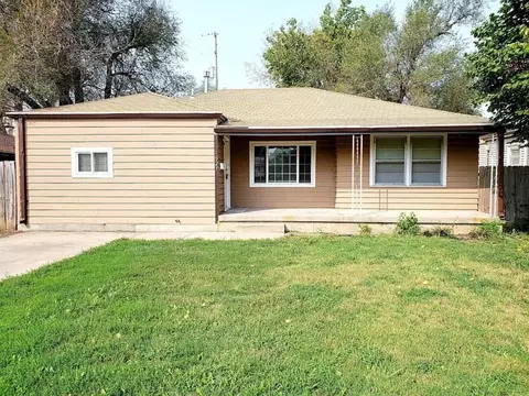 1027 N Wabash Ave, Wichita, KS 67214