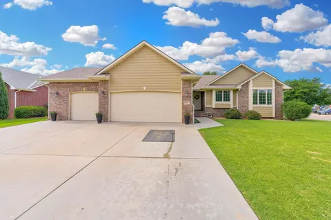 303 Evergreen Ct, Cheney, KS 67025