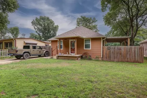 1322 N 15th, Arkansas City, KS 67005