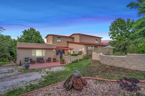 532 N Rock Rd, Newton, KS 67114