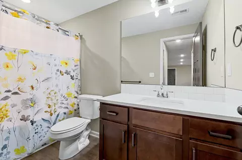 Bath - 2594 Spring Meadows Ct, Derby, KS 67037 photo 4 of 4