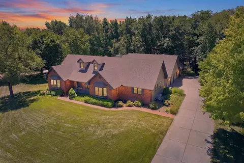 301 Campus Ct, North Newton, KS 67117