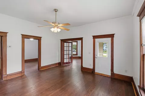 Living - 110 E Main St, Haven, KS 67543 photo 4 of 5