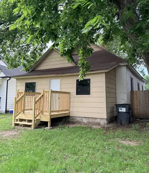 643 W Hendryx Ave, Wichita, KS 67213