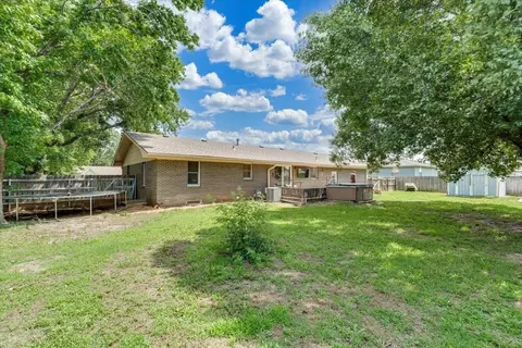 Exterior - 605 E Main St, Haven, KS 67543 photo 5 of 5