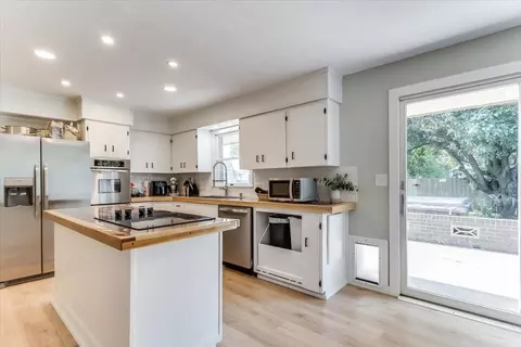 Kitchen - 605 E Main St, Haven, KS 67543 photo 1 of 6