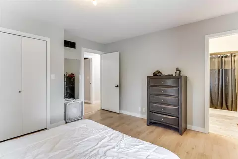 Bedroom - 605 E Main St, Haven, KS 67543 photo 3 of 7