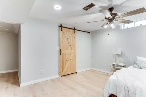 Bedroom - 605 E Main St, Haven, KS 67543 photo 6 of 7