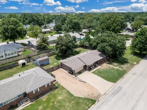 View/Area - 605 E Main St, Haven, KS 67543 photo 1 of 1