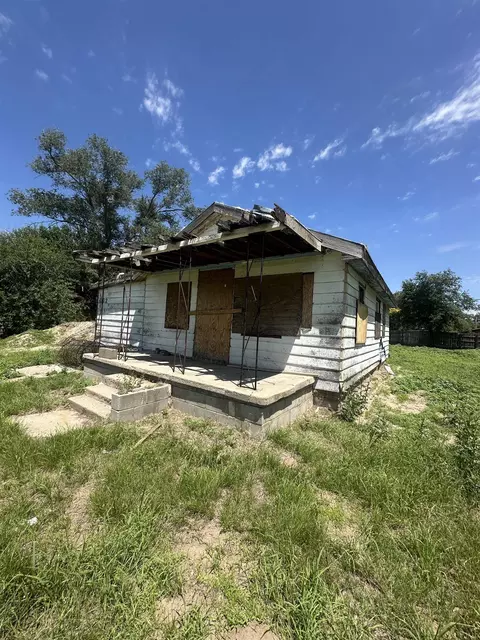 102 E 86th St S, Haysville, KS 67060