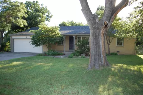 2772 N Halstead, Wichita, KS 67204