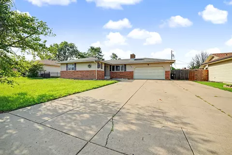 2311 Applewood, Salina, KS 67401