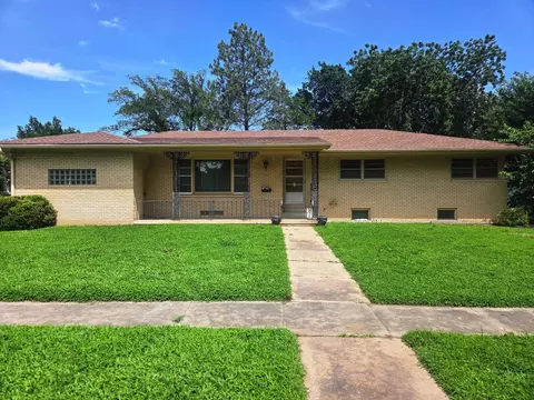 620 N Duncan, Newton, KS 67114