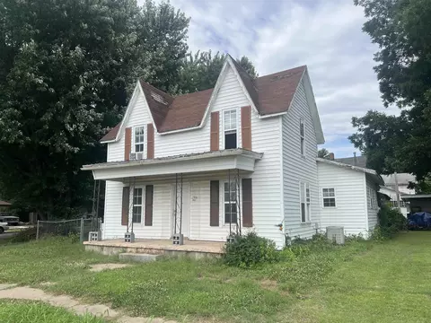 401 N 1st, Arkansas City, KS 67005