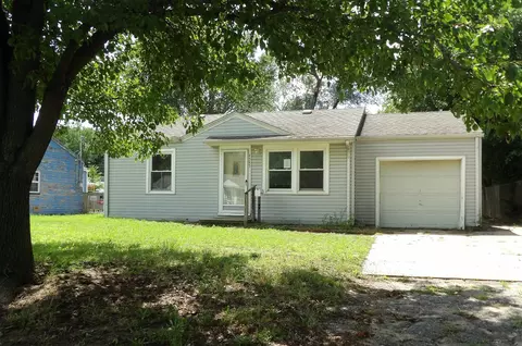 4545 S Oak St, Wichita, KS 67217