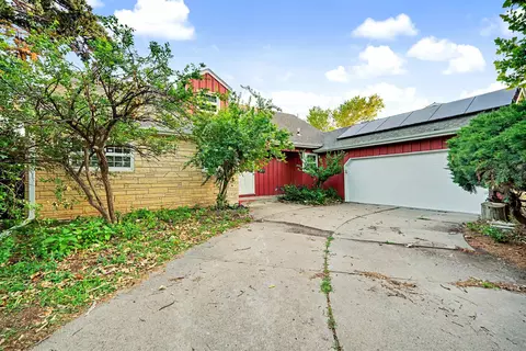 414 E Wayne, Salina, KS 67401