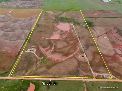 79 SE On Se 30th St, Murdock, KS 67111