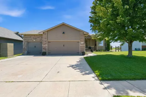 13701 W Lost Creek St, Wichita, KS 67235